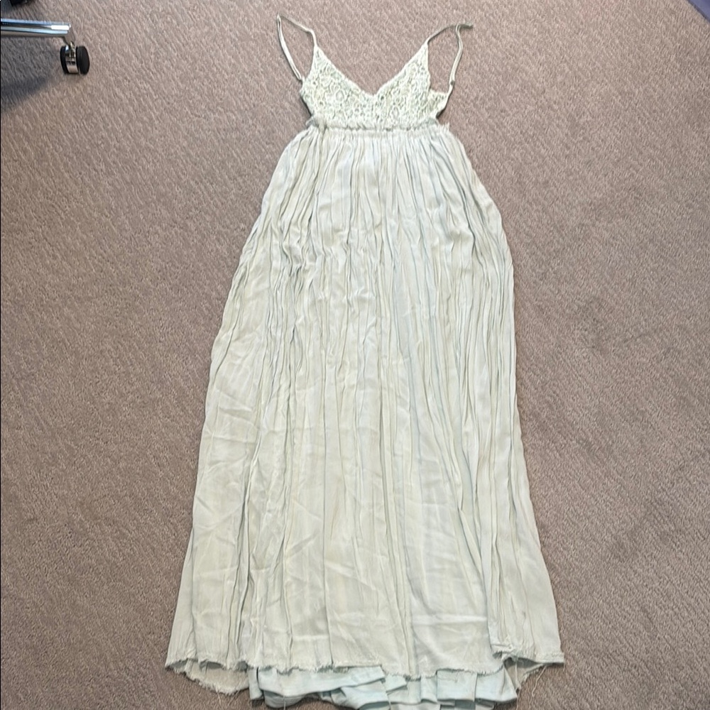 Chic Cream Maxi Dress with Lace Detail